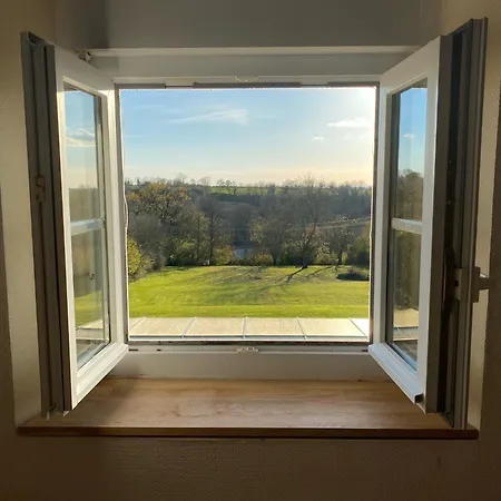 Montaillon D'hotes Bed & Breakfast Mougon